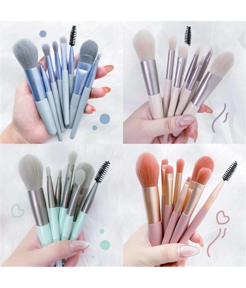 Cosmetics 8 Piece Wooden Synthetic Foundation Brush